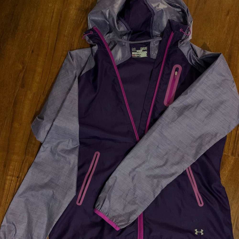 Under Armour Women's purple wind breaker